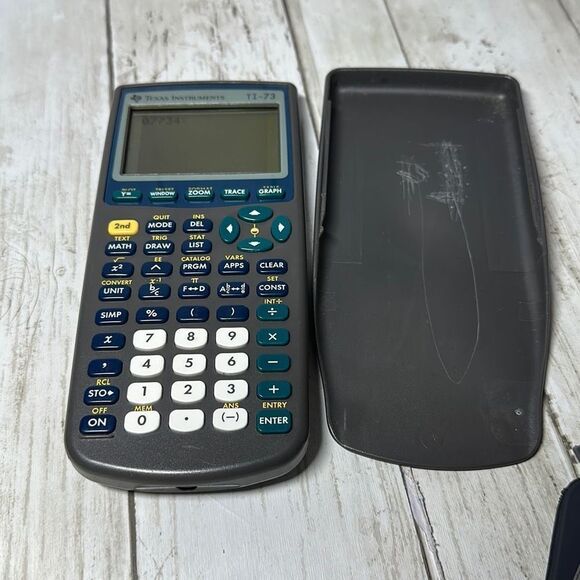 Texas Instruments TI 73 Graphing Calculator with Cover Tested Calculus 1997 - Picture 1 of 7